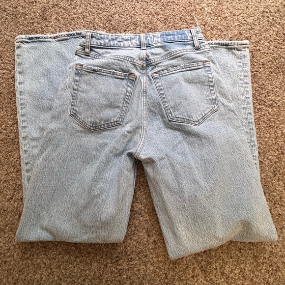 Abercrombie & Fitch Light Wash Denim Jeans - Picture 2 of 4